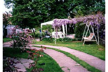 Węgry Privát Villány, Zewnątrz